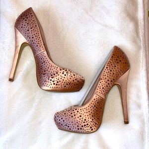 Brand New! Pink heels with rhinestone